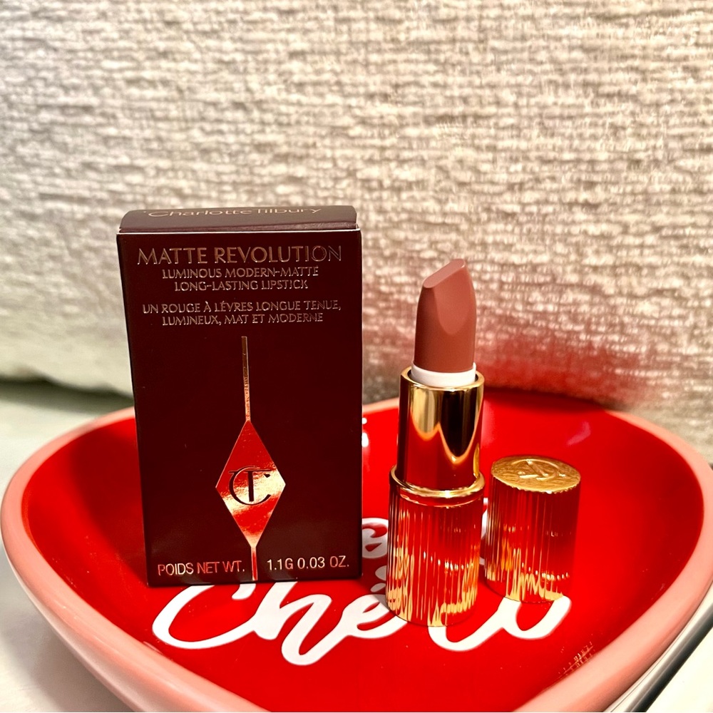 Charlotte Tilbury Matte Revolution Lipstick